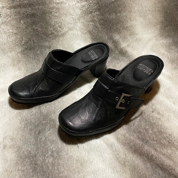 Mootsies Tootsies black slides size 6 - Picture 3 of 4